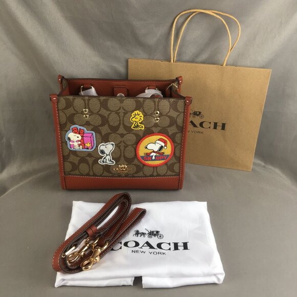 COACH x PEANUTS Snoopy Embroidered Shoulder Bag - Picture 1 of 8